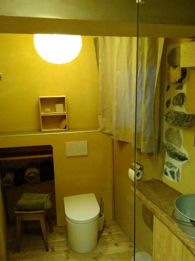 Element-Terre Hotel Aigle Kültér fotó